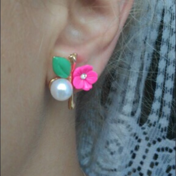 🌺Colorful Flower & Pearl Earrings - Picture 5 of 6